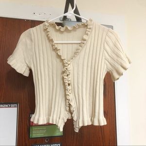 Ruffle almond button ribbed Jennie top
